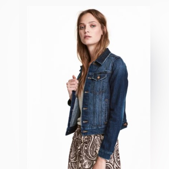 ✨Like New✨ H&M dark wash denim jacket w/gold buttons ✨Trucker Jacket - Picture 3 of 7
